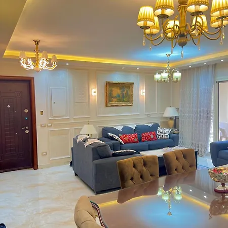 Ultra Luxury 3Br With Pools ,Sports ,Dining In Gated Compound, Close To All Sites Káhira Exteriér fotografie