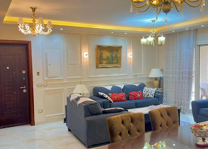 Ultra Luxury 3Br With Pools ,Sports ,Dining In Gated Compound, Close To All Sites