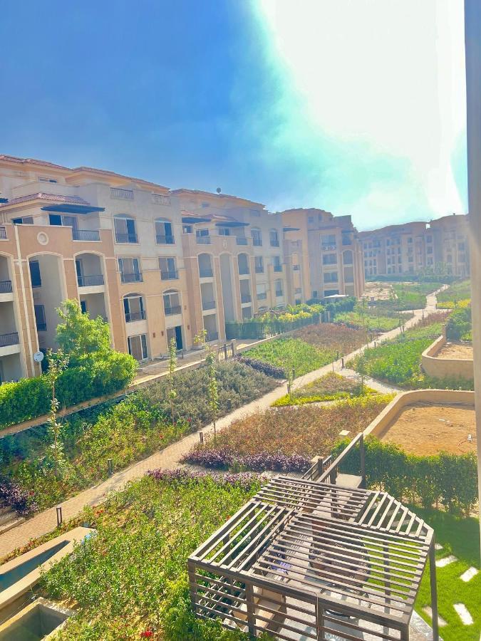 Ultra Luxury 3br With Pools ,sports ,dining In Gated Compound, Close To Sites * Cairo