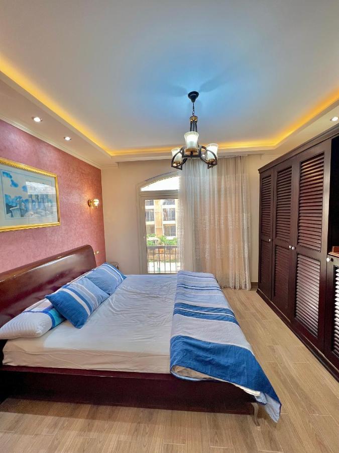 Ultra Luxury 3br With Pools ,sports ,dining In Gated Compound, Close To Sites Apartment Cairo