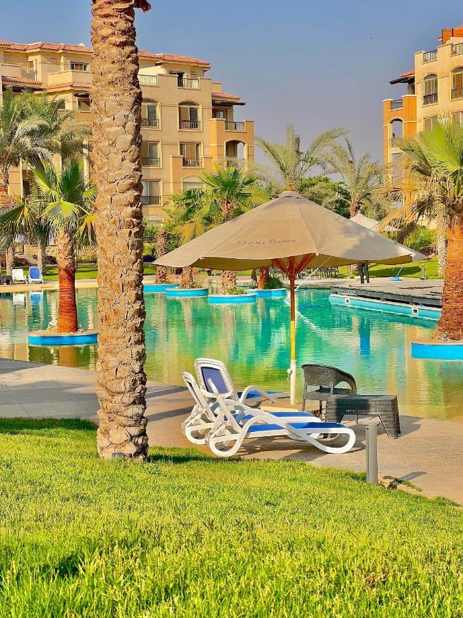 Ultra Luxury 3br With Pools ,sports ,dining In Gated Compound, Close To Sites *