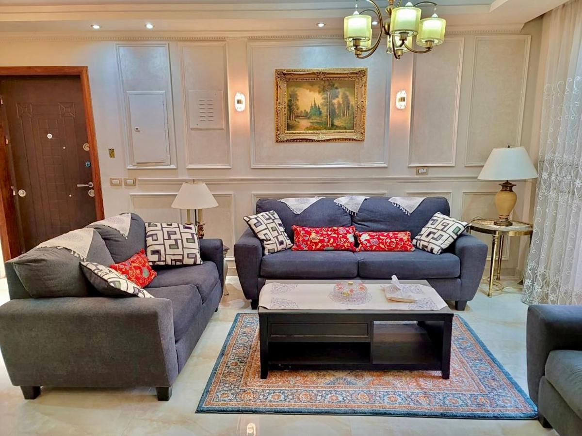 Ultra Luxury 3br With Pools ,sports ,dining In Gated Compound, Close To Sites Apartment
