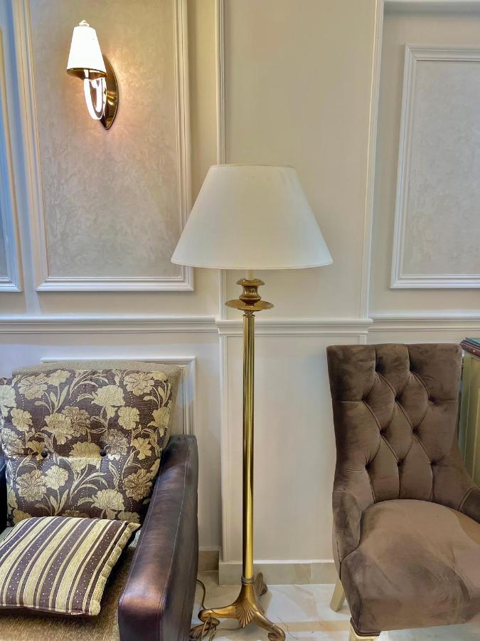 Ultra Luxury 3br With Pools ,sports ,dining In Gated Compound, Close To Sites Cairo