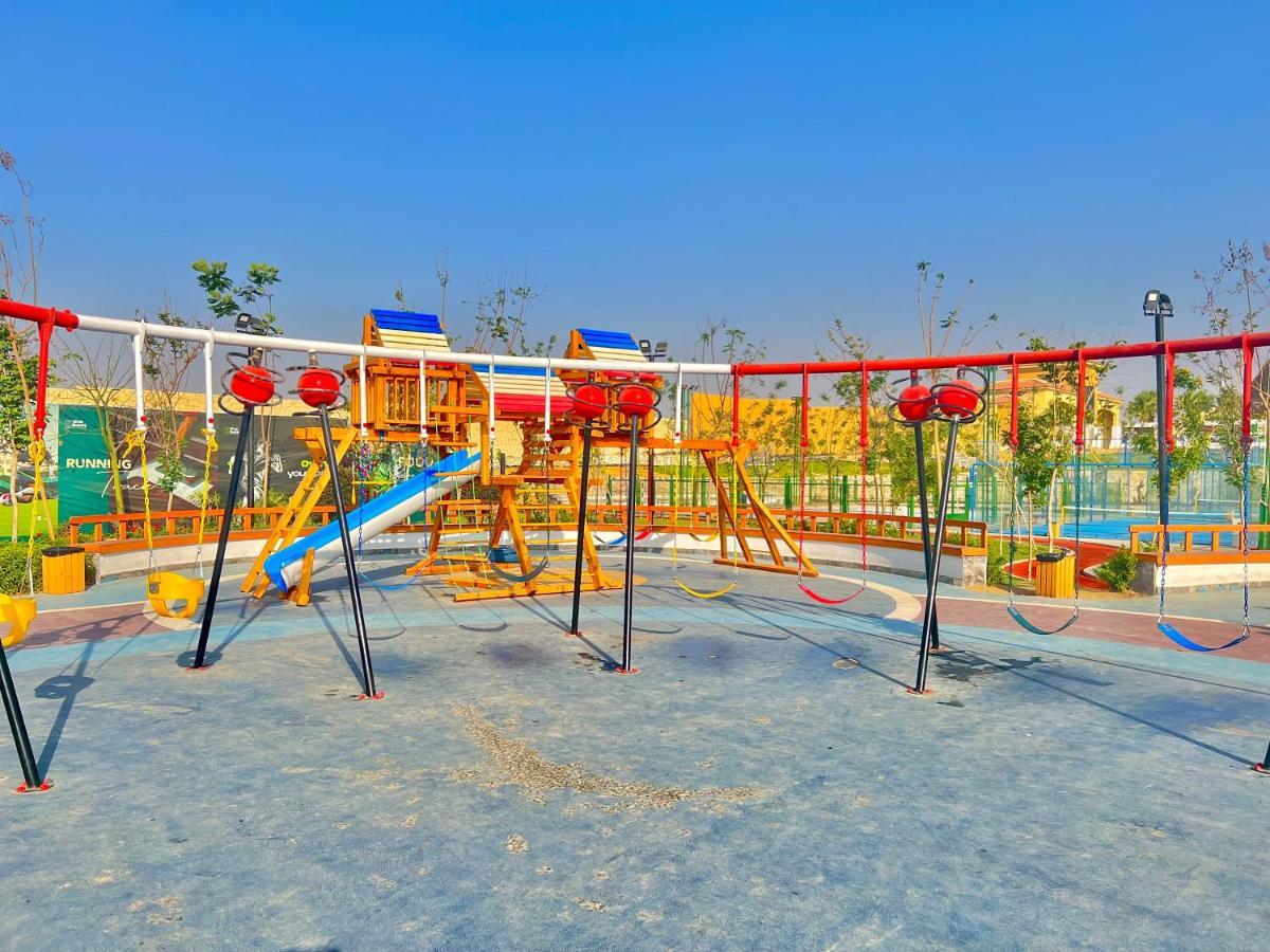 Ultra Luxury 3br With Pools ,sports ,dining In Gated Compound, Close To Sites Cairo