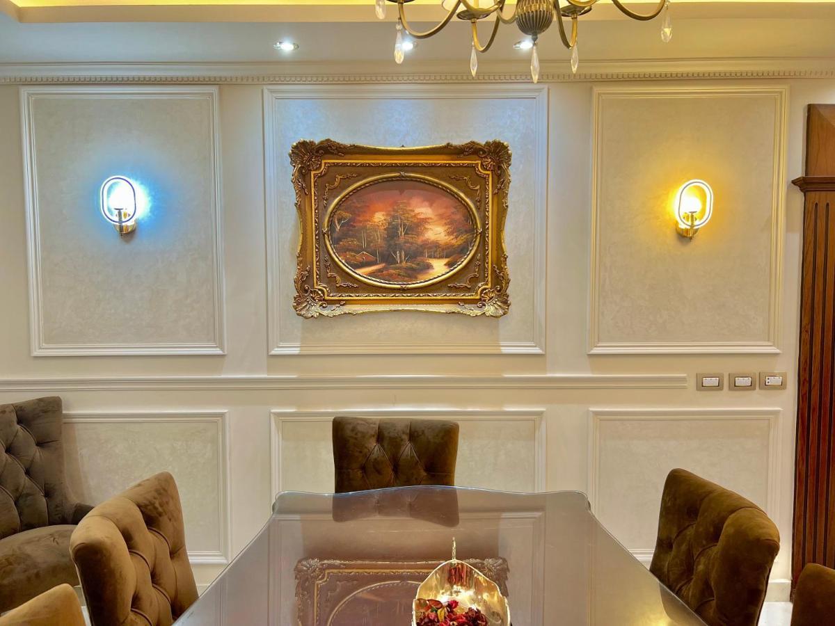 Ultra Luxury 3br With Pools ,sports ,dining In Gated Compound, Close To Sites