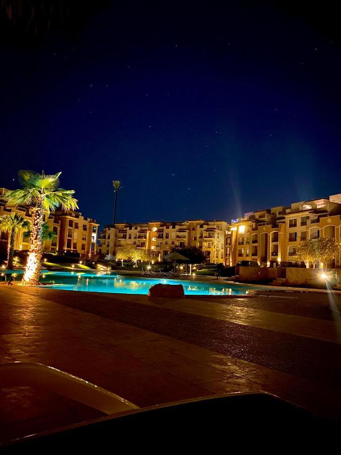 Ultra Luxury 3br With Pools ,sports ,dining In Gated Compound, Close To Sites Cairo