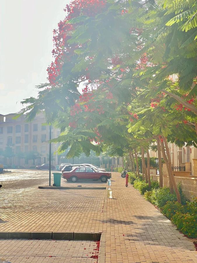 Apartment Ultra Luxury 3br With Pools ,sports ,dining In Gated Compound, Close To Sites