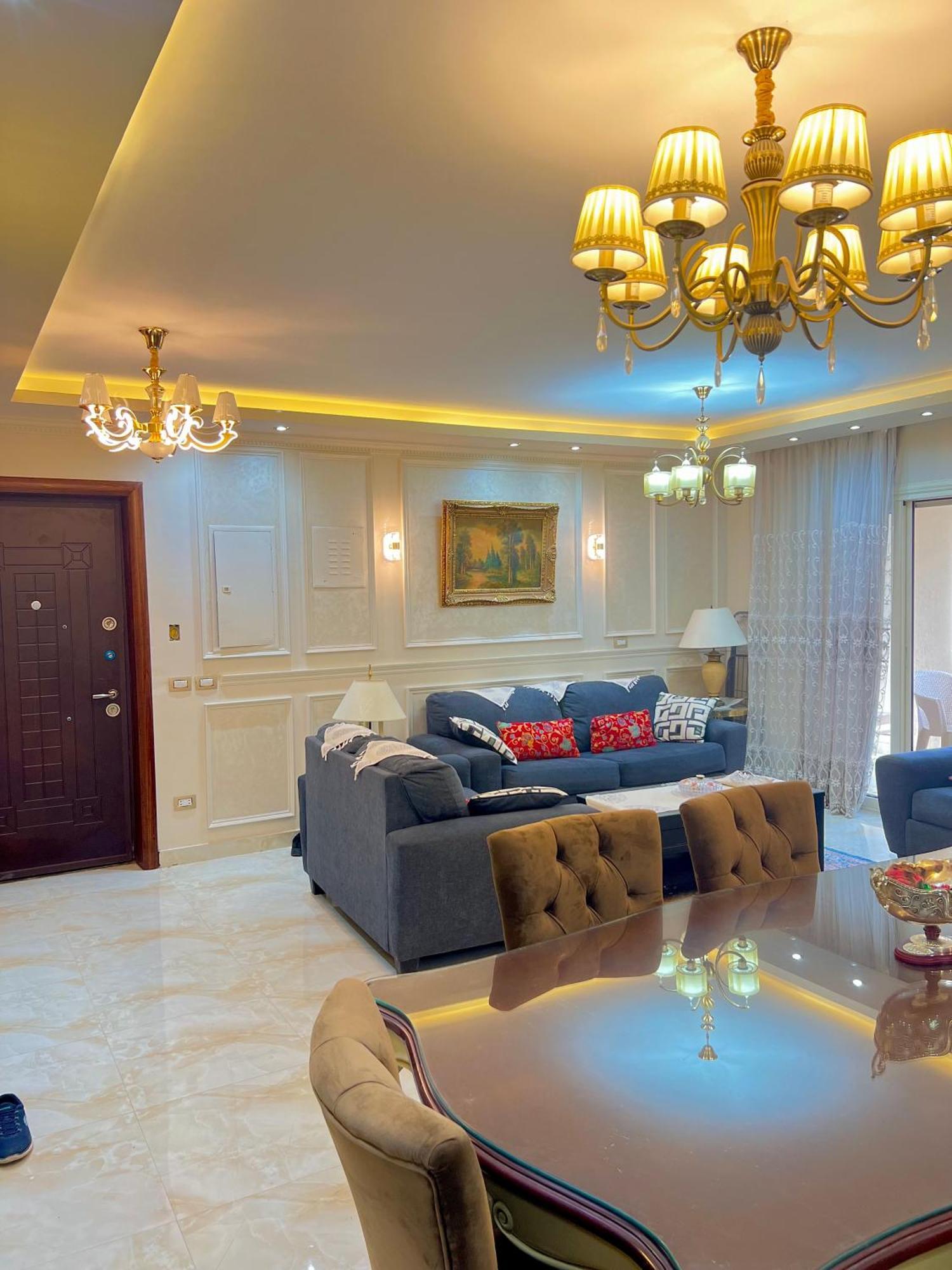 Apartment Ultra Luxury 3br With Pools ,sports ,dining In Gated Compound, Close To Sites