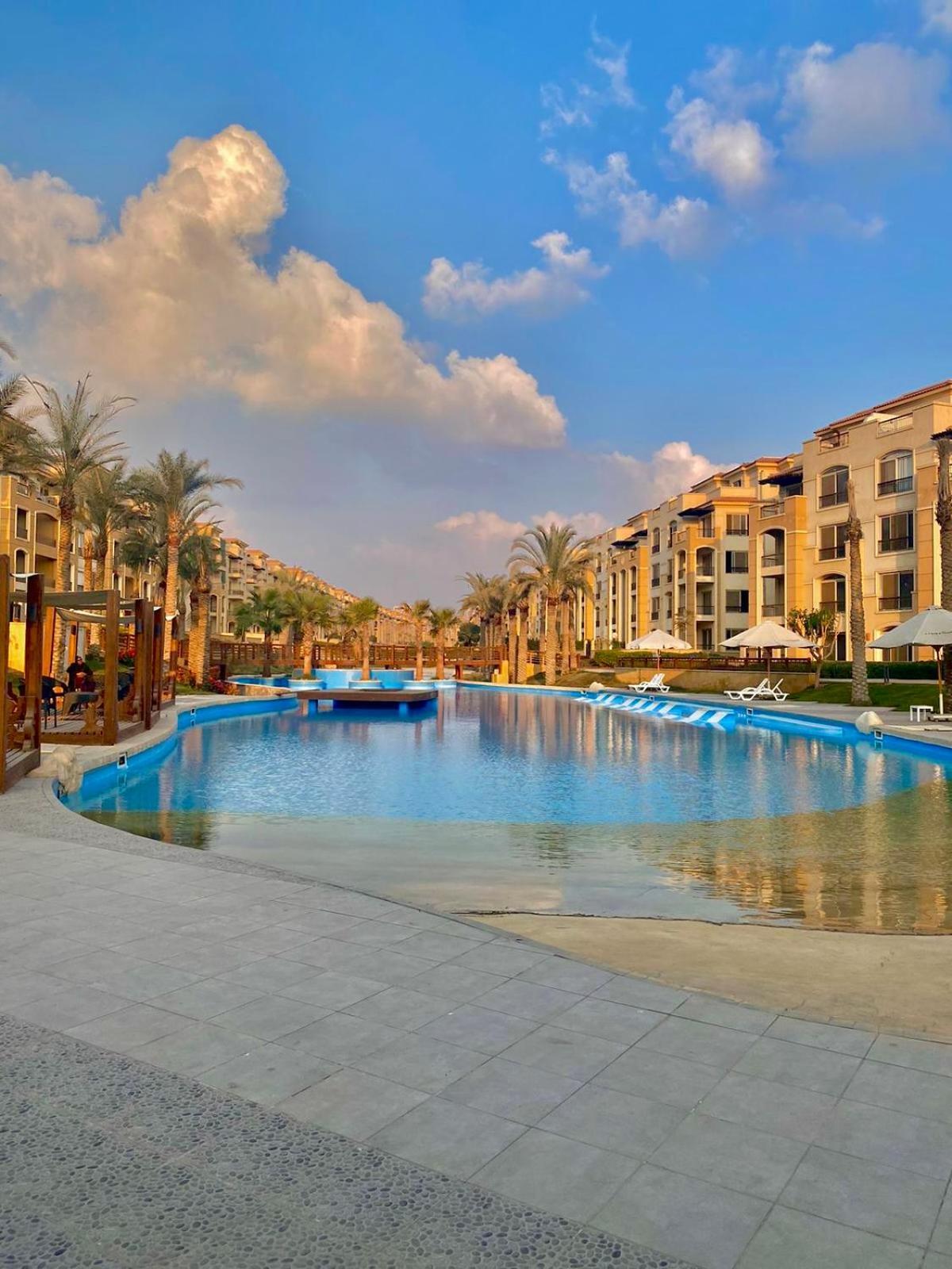 Ultra Luxury 3br With Pools ,sports ,dining In Gated Compound, Close To Sites * Cairo