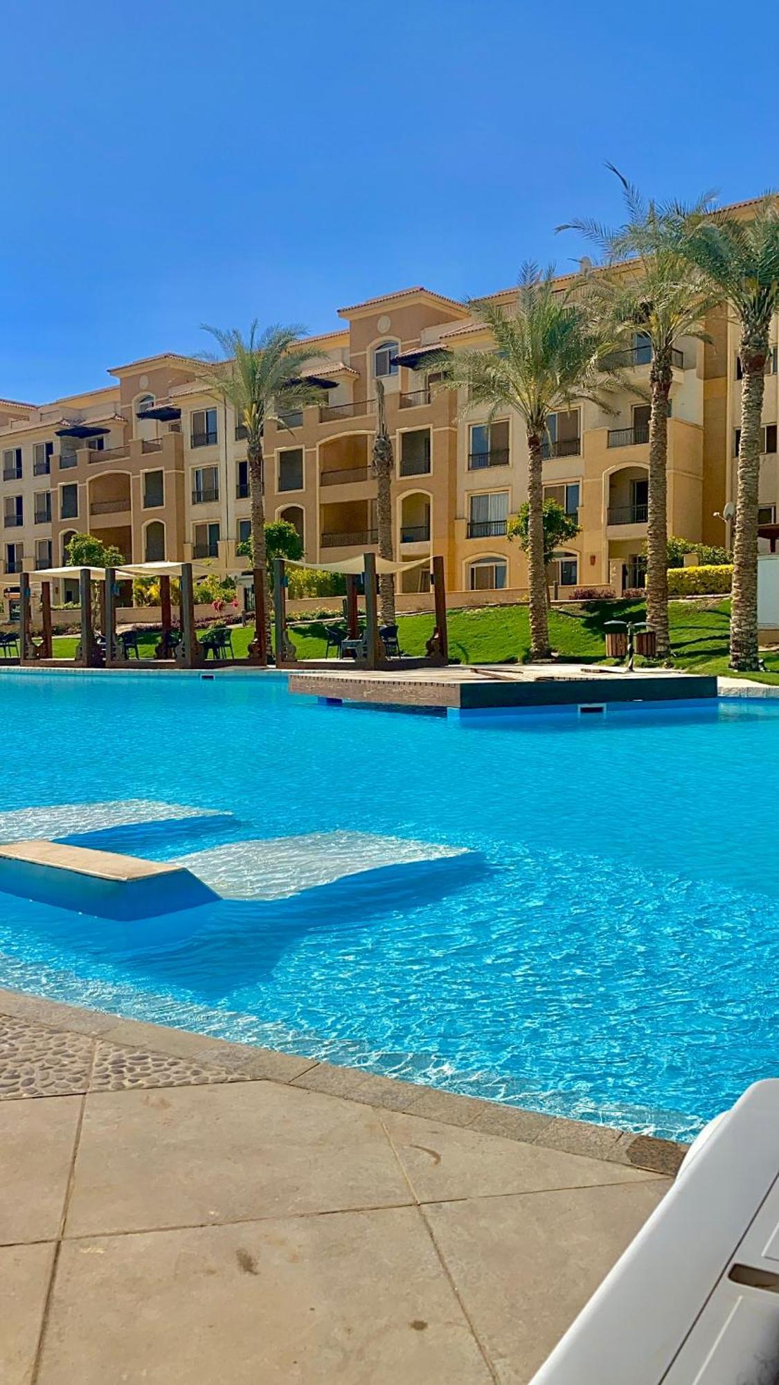 Ultra Luxury 3br With Pools ,sports ,dining In Gated Compound, Close To Sites * Cairo